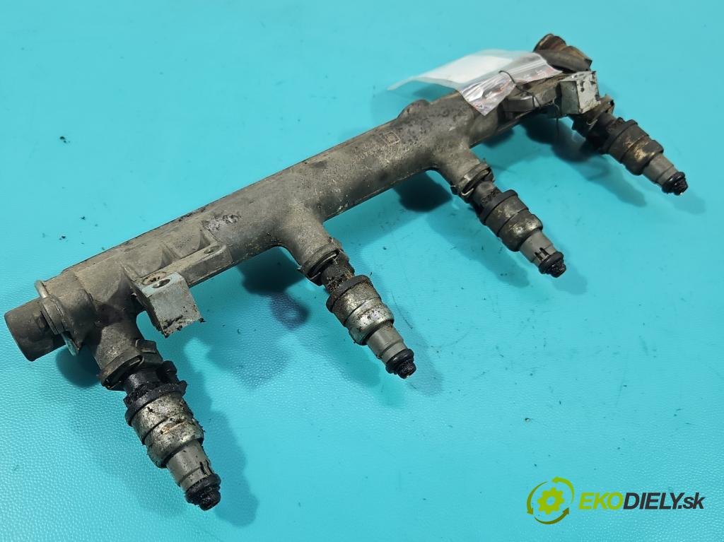 Opel Vectra C 2002-2008 2.2 16V 147 HP manual 108 kW 2198 cm3 5- vstrek 12564446 (Vstrekovač paliva)