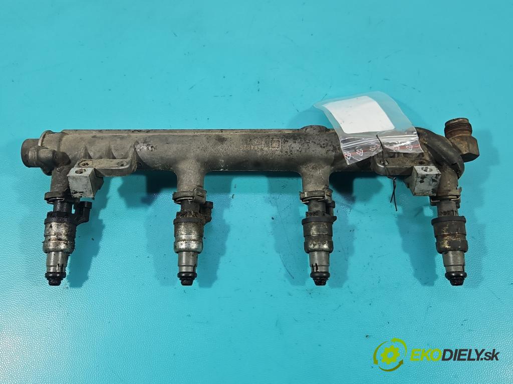 Opel Vectra C 2002-2008 2.2 16V 147 HP manual 108 kW 2198 cm3 5- vstrek 12564446 (Vstrekovač paliva)