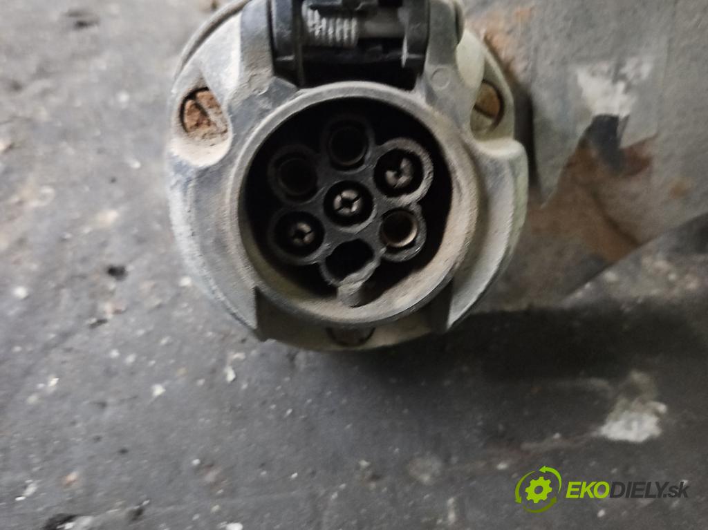 Vw Golf plus 1.9 tdi 105 hp manual 77 kW 1896 cm3 5- oko tažné  (Tažné zařízení)