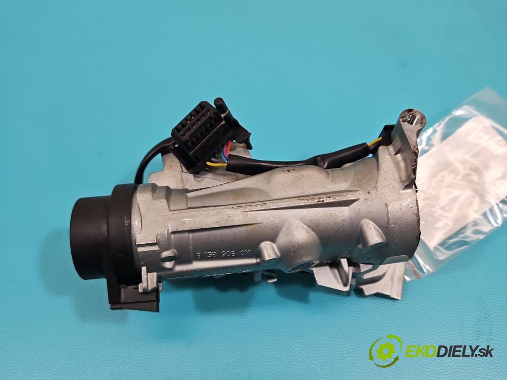 Vw Golf plus 1.9 tdi 105 HP manual 77 kW 1896 cm3 5- Spínačka 1K0905851B (Spínacia skrinka)