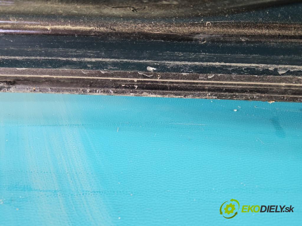 Vw Golf plus 1.9 tdi 105 hp manual 77 kW 1896 cm3 5- zadní kufrové dveře  (Zadní kapota (kufr))