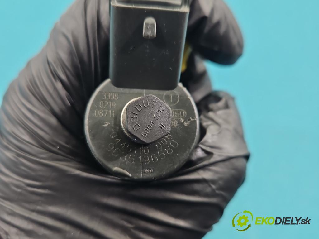 Peugeot 206 2.0 hdi 90 HP manual 66 kW 1997 cm3 5- vstrek 0445110008 (Vstrekovač paliva)