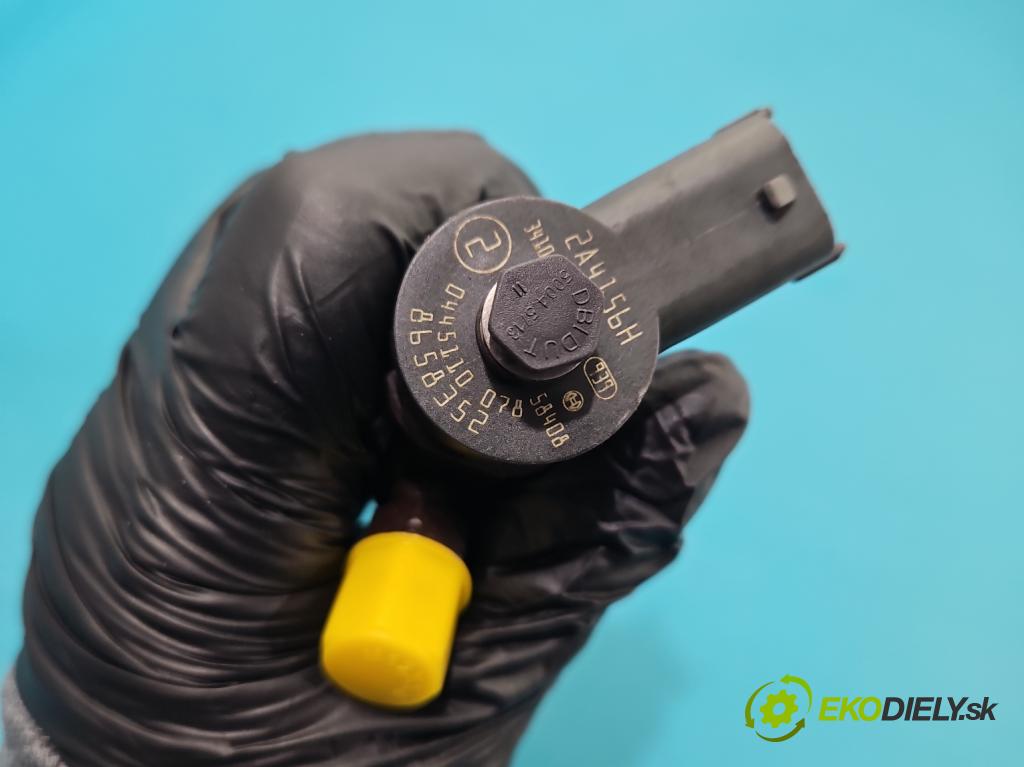 Volvo V70 II 1999-2007 2.4 D5 163 HP manual 120 kW 2401 cm3 5- vstrek 0445110078 (Vstrekovač paliva)