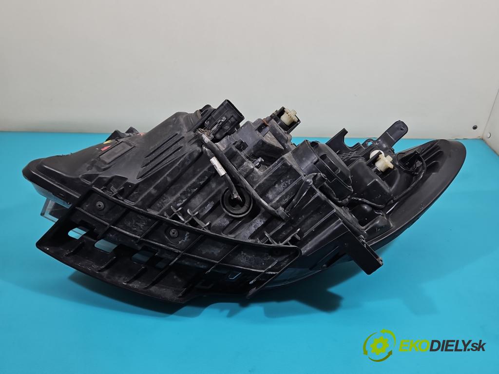 Opel Mokka A 2012-2019 1.4 T 140 hp manual 103 kW 1364 cm3 5- světlo pravý 42435930 (Pravé přední světlo)