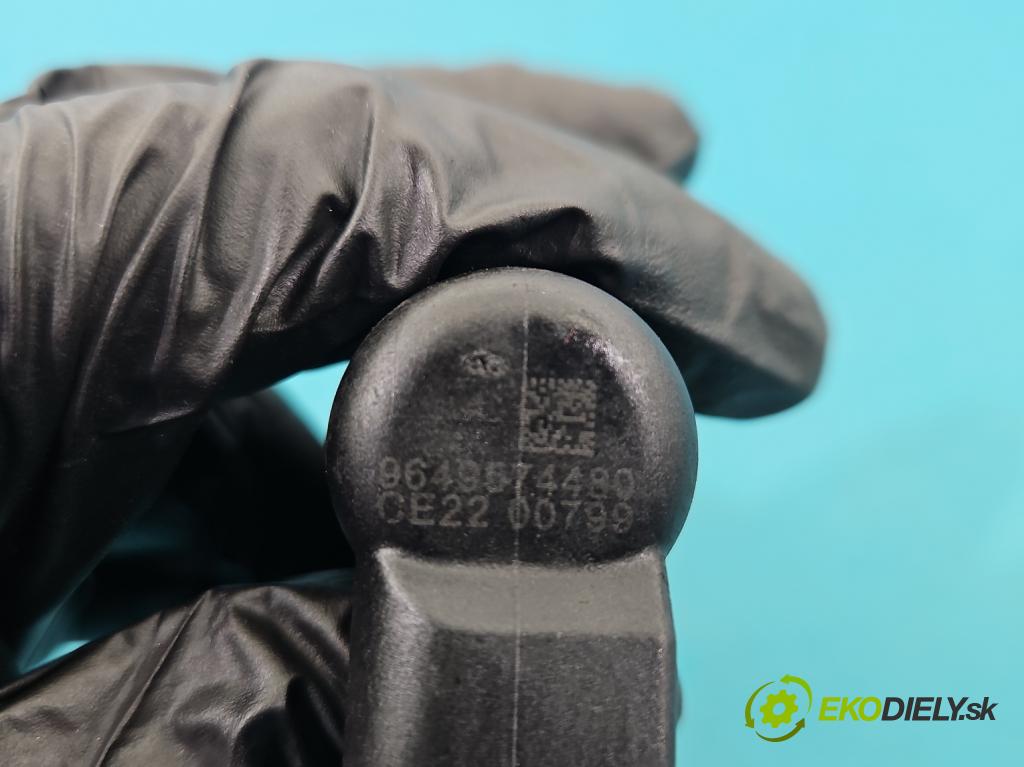 Citroen C3 I 2002-2009 1.4 hdi 68 HP manual 50 kW 1398 cm3 5- vstrek 9649574480 (Vstrekovač paliva)