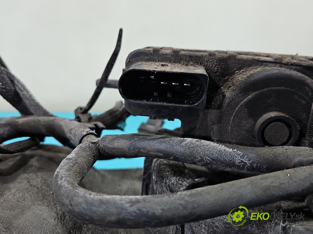 Vw Crafter 2006-2016 2.5 tdi 136 HP manual 100 kW 2461 cm3 4- Nádrž: AdBlue: 0444050032