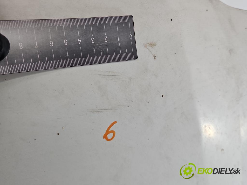 Vw LT II 1996-2006 2.5 tdi 109 HP manual 80 kW 2461 cm3 5- kapota predná