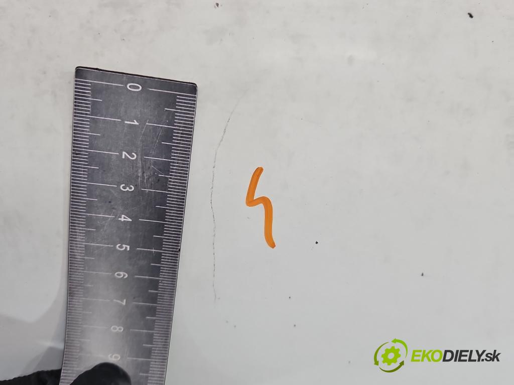 Vw LT II 1996-2006 2.5 tdi 109 HP manual 80 kW 2461 cm3 5- kapota predná