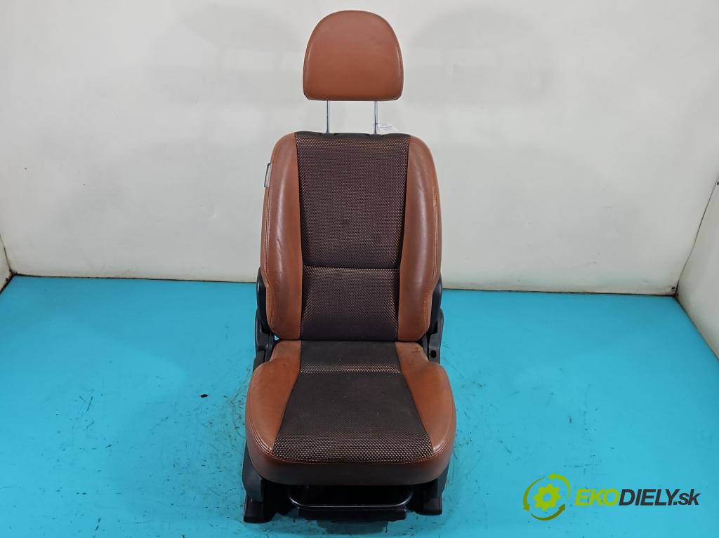 Kia Sportage II 2004-2010 2.0 16V 141 HP manual 104 kW 1975 cm3 5- Sedačka pravý  (Sedadlo)
