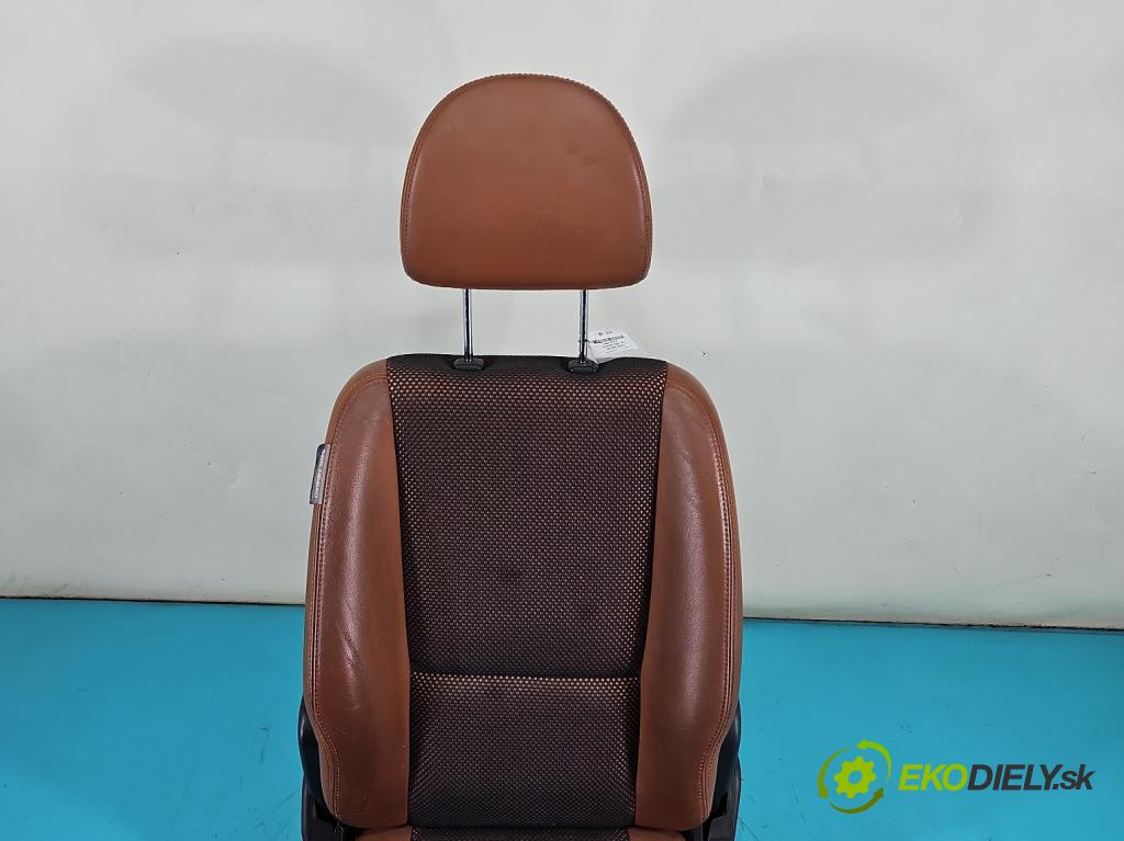 Kia Sportage II 2004-2010 2.0 16V 141 HP manual 104 kW 1975 cm3 5- Sedačka pravý (Sedadlo)