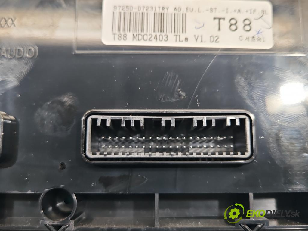 Hyundai Tucson III 2015-2020 1.6 GDI 132 hp manual 97 kW 1591 cm3 5- palubní deska panel topení 97250-D7231
