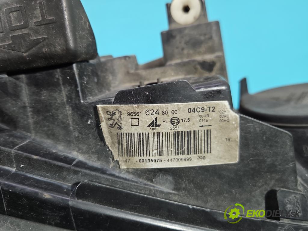 Peugeot 308 I 2007-2013 1.6 16V 120 HP manual 88 kW 1598 cm3 5- Reflektor: pravý 9656162480 (Svetlo predné pravé)