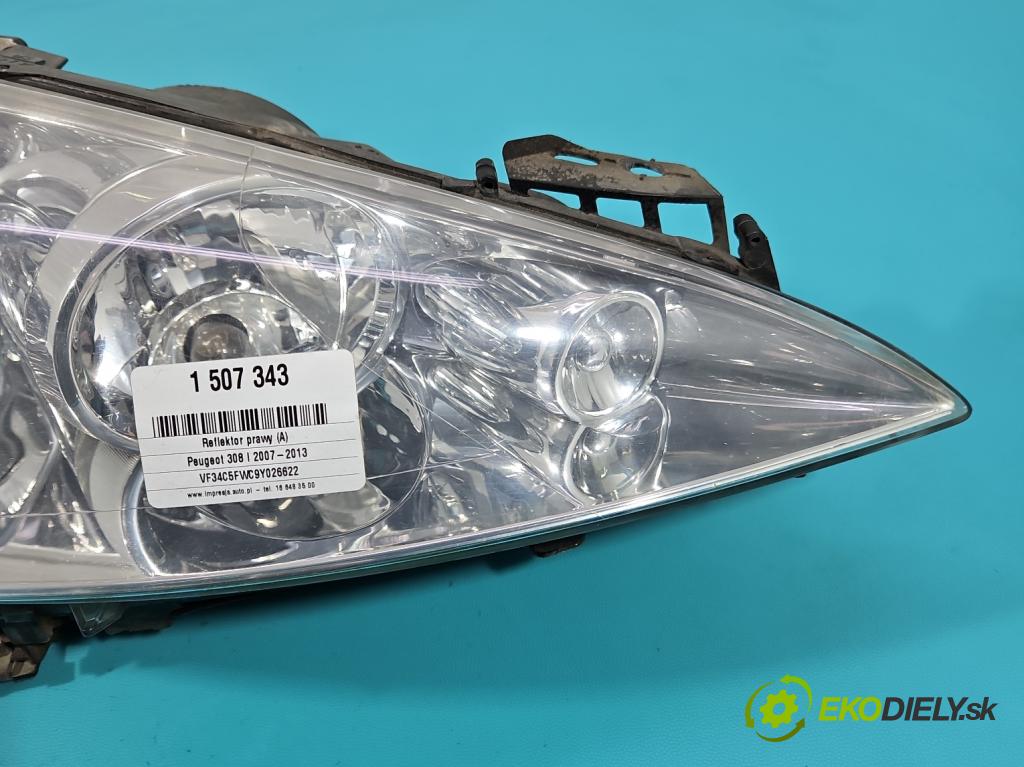 Peugeot 308 I 2007-2013 1.6 16V 120 HP manual 88 kW 1598 cm3 5- Reflektor: pravý 9656162480 (Svetlo predné pravé)
