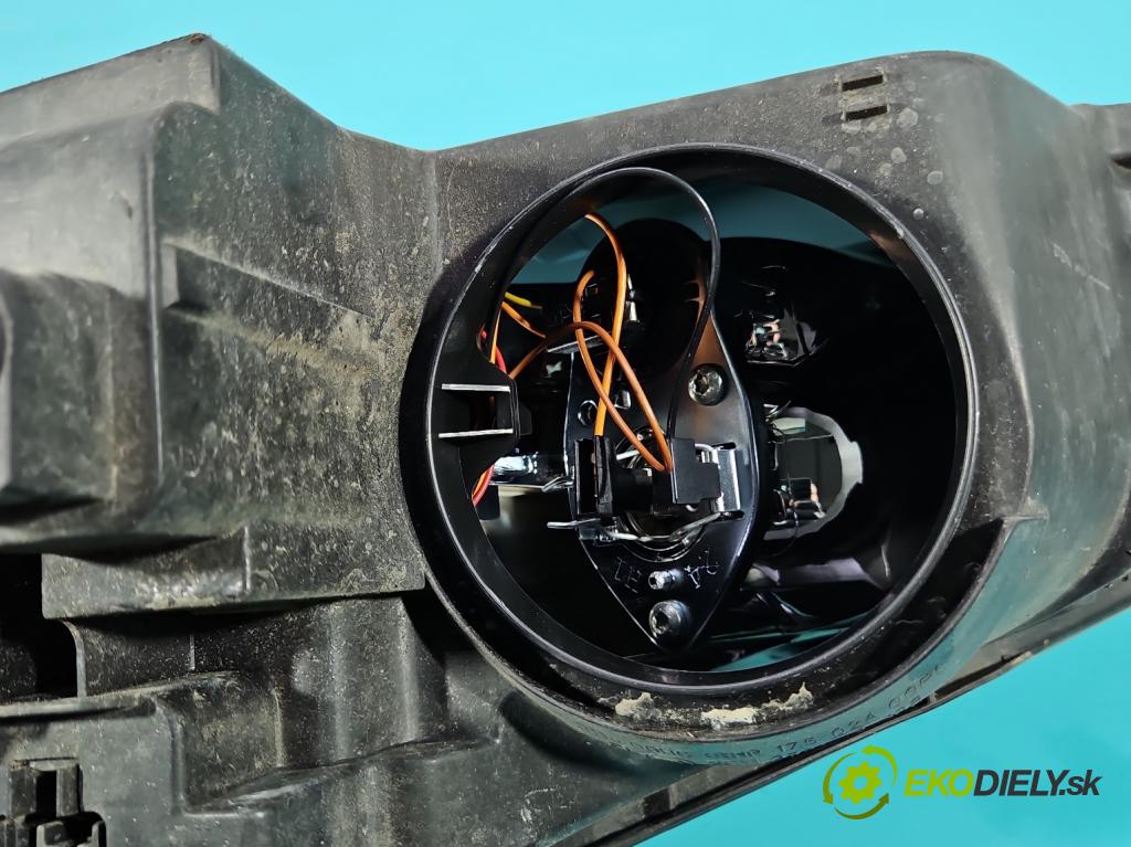 Peugeot 308 I 2007-2013 1.6 16V 120 HP manual 88 kW 1598 cm3 5- Reflektor: pravý 9656162480 (Svetlo predné pravé)