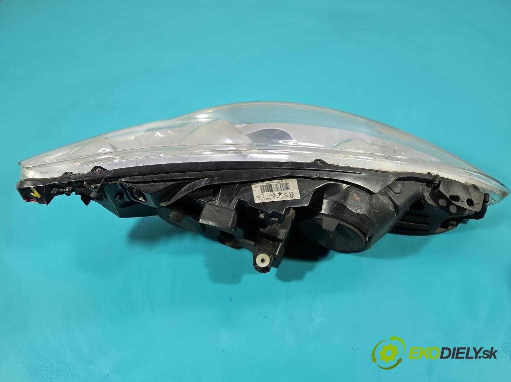Peugeot 308 I 2007-2013 1.6 16V 120 HP manual 88 kW 1598 cm3 5- Reflektor: ľavý 9656162580 (Kľučka dverí ostatné)