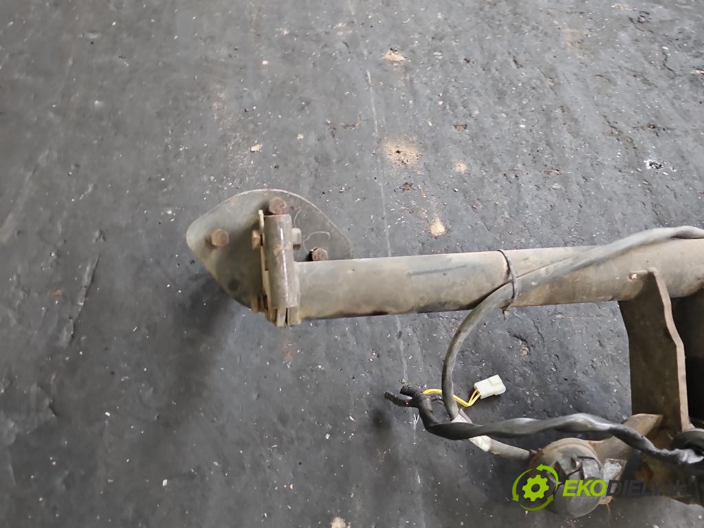 Bmw 3 E46 1998-2007 1.8 116 hp manual 85 kW 1796 cm3 3- oko tažné  (Tažné zařízení)