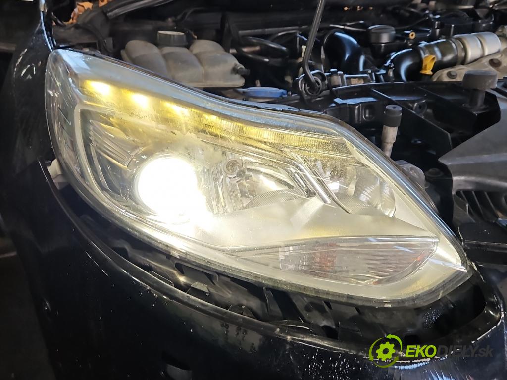 Ford Focus Mk3 2010-2018 1.6 tdci 116 hp manual 85 kW 1560 cm3 5- světlo pravý  (Pravé přední světlo)