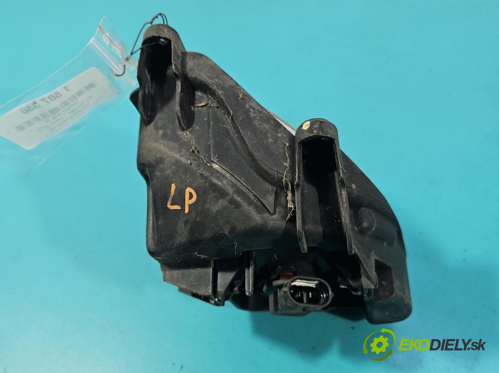 Kia Sportage II 2004-2010 2.0 16V 141 hp manual 104 kW 1975 cm3 5- Halogen levý 92201-1F0 (Klika dveří ostatní)