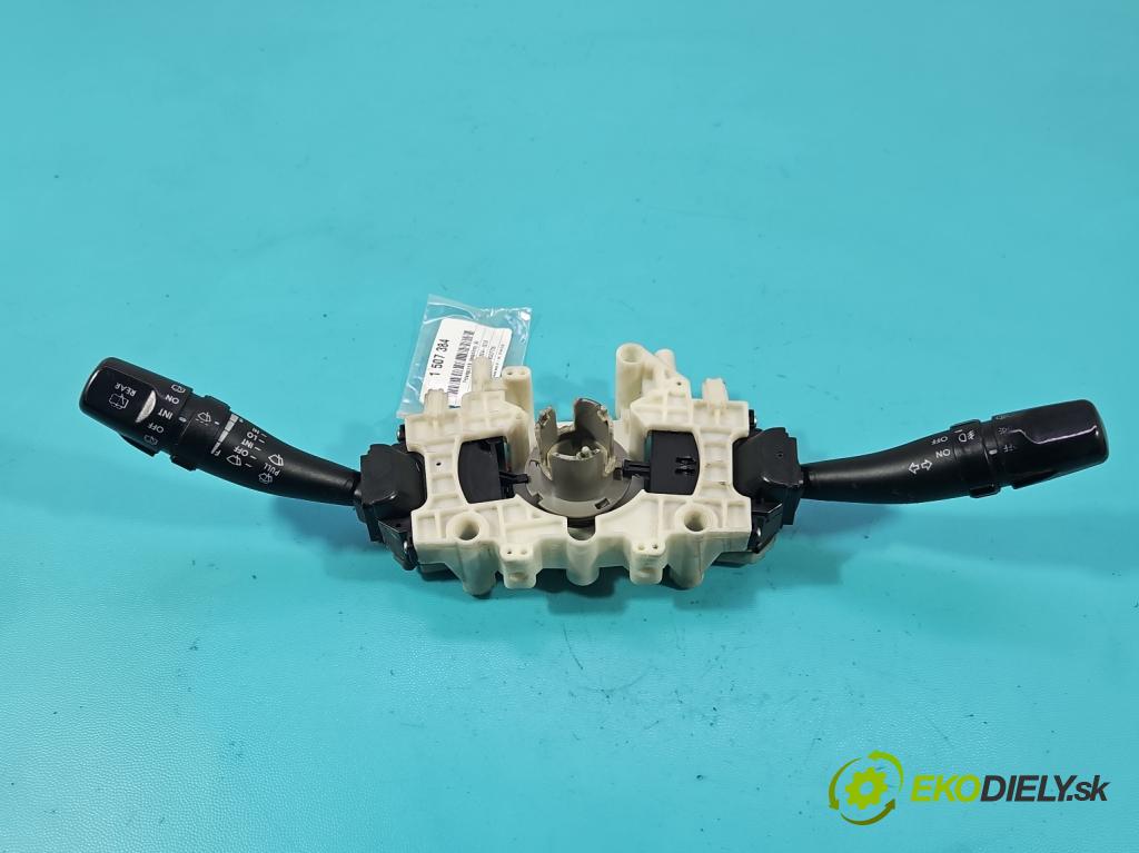 Kia Sportage II 2004-2010 2.0 16V 141 HP manual 104 kW 1975 cm3 5- prepínač komplex:  (Prepínacie páčky pod volantom)