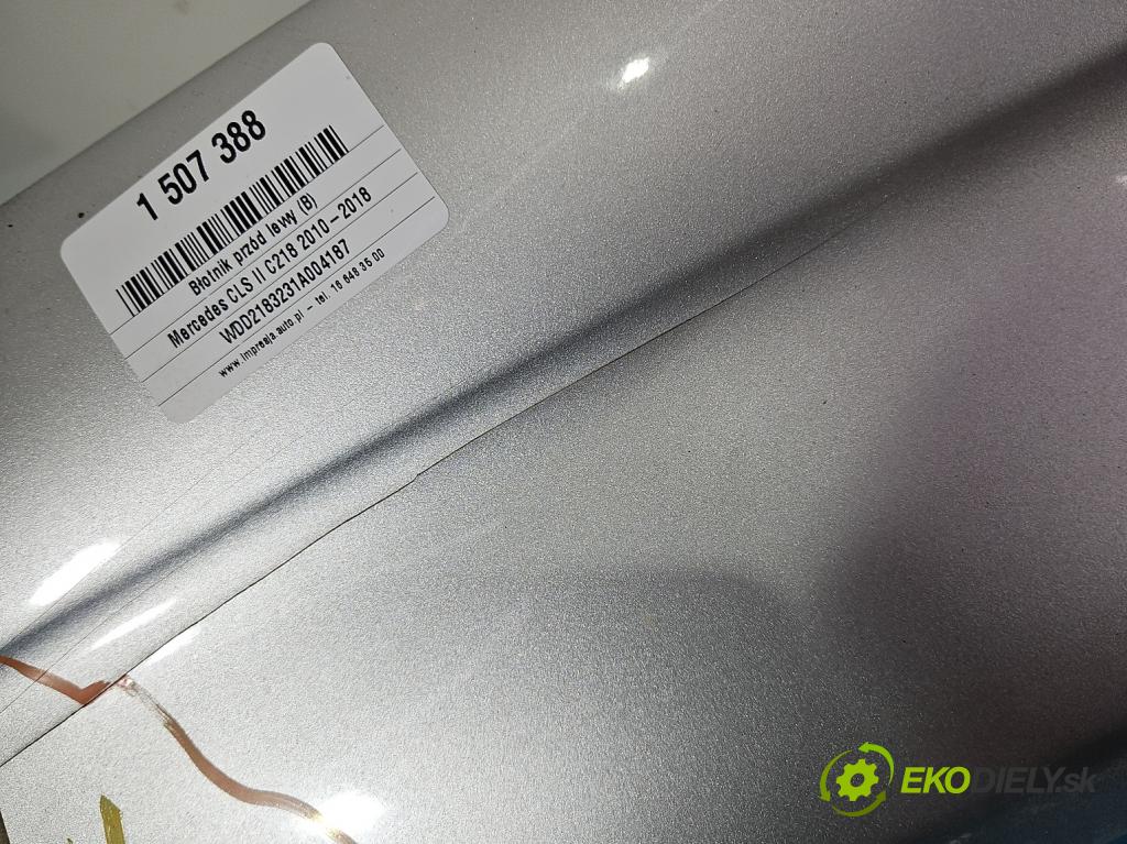 Mercedes CLS II C218 2010-2018 3.0 cdi (642853) 265KM automatic 195 kW 2987 cm3 4- blatnik přední levý  (Levý přední blatník)