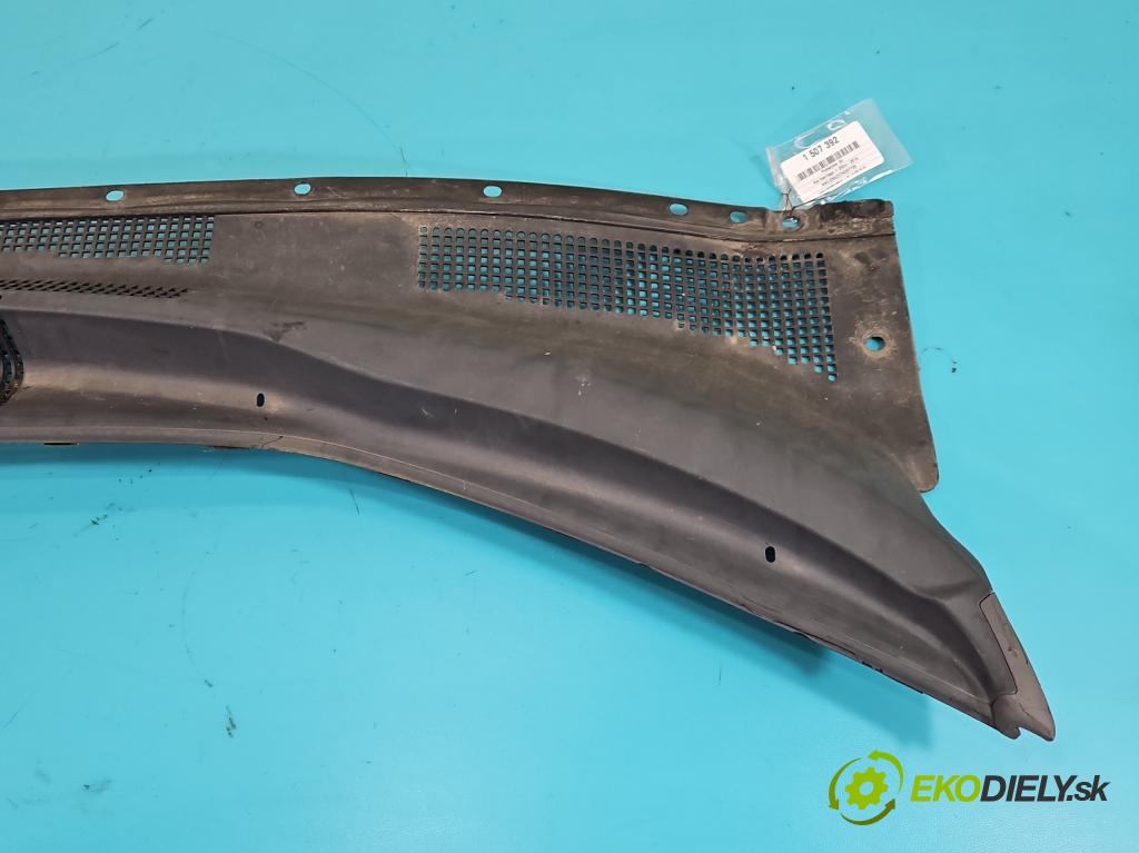 Kia Sportage II 2004-2010 2.0 16V 141 HP manual 104 kW 1975 cm3 5- torpédo 86150-1F000 (Torpédo (plast pod čelným sklom))