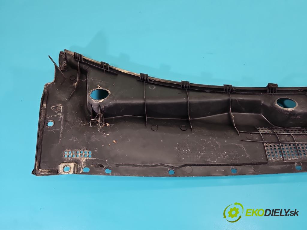 Kia Sportage II 2004-2010 2.0 16V 141 HP manual 104 kW 1975 cm3 5- torpédo 86150-1F000 (Torpédo (plast pod čelným sklom))