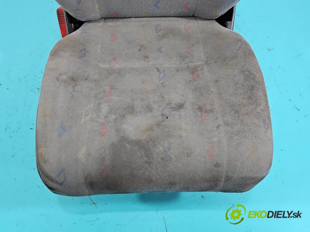 Vw LT II 1996-2006 2.5 TDI 95 hp manual 70 kW 2461 cm3 5- Sedadlo pravý  (Sedadlo)