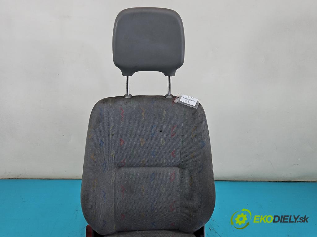 Vw LT II 1996-2006 2.5 TDI 95 hp manual 70 kW 2461 cm3 5- Sedadlo pravý  (Sedadlo)