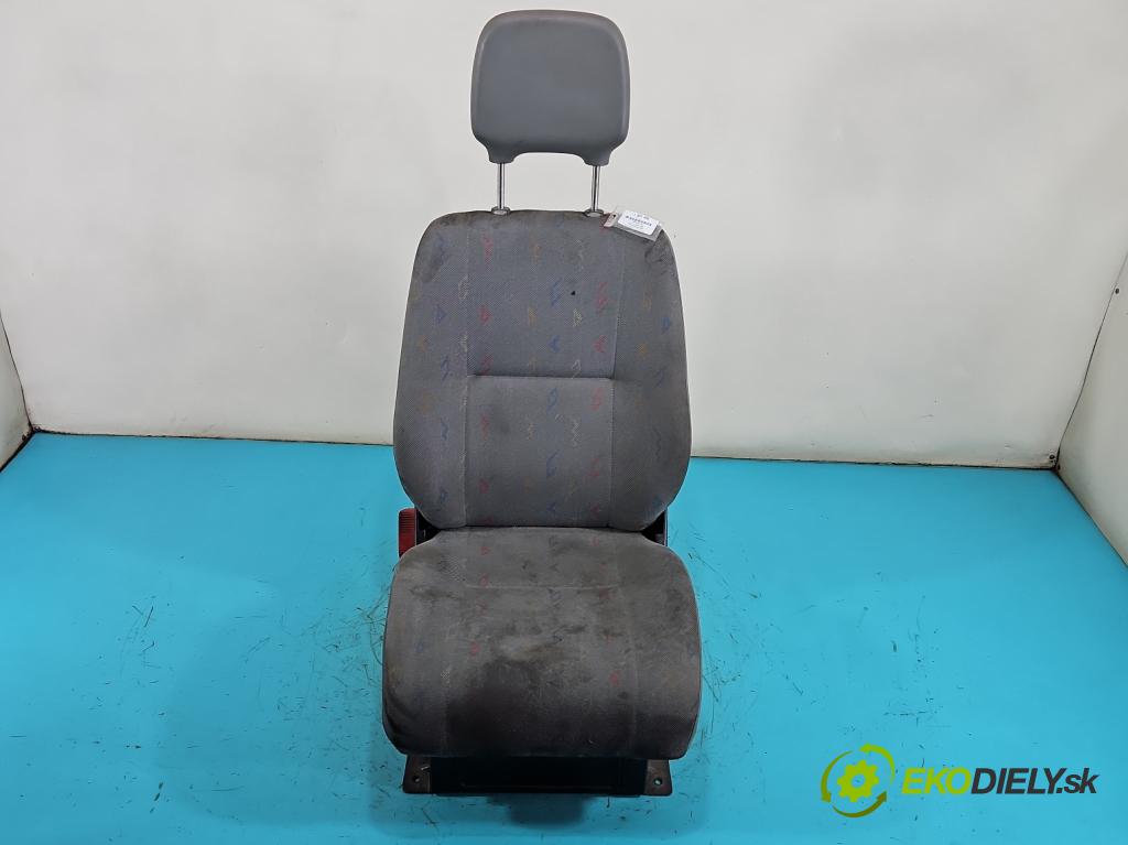 Vw LT II 1996-2006 2.5 TDI 95 hp manual 70 kW 2461 cm3 5- Sedadlo pravý  (Sedadlo)