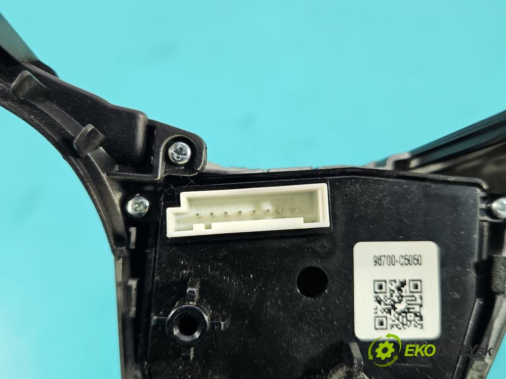 Kia Sorento III 2014-2020 2.0 crdi 185 HP automatic 136 kW 1999 cm3 5- prepínač multifunkční: řízení:  (Prepínacie páčky pod volantom)