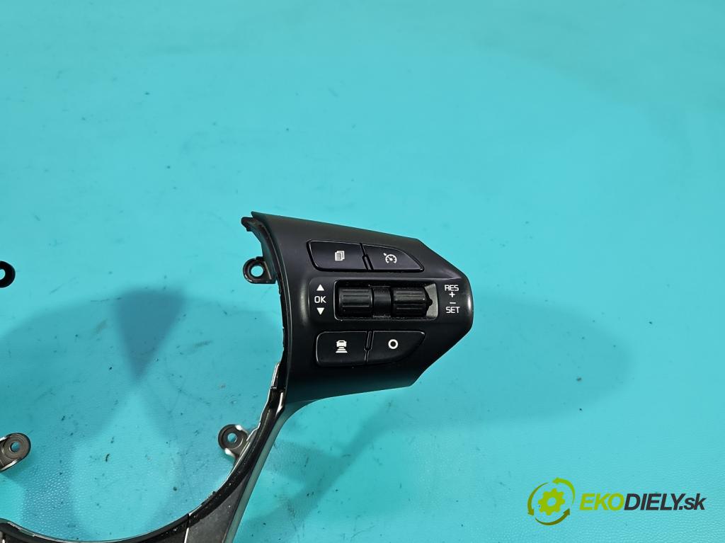 Kia Sorento III 2014-2020 2.0 crdi 185 HP automatic 136 kW 1999 cm3 5- prepínač multifunkční: řízení:  (Prepínacie páčky pod volantom)