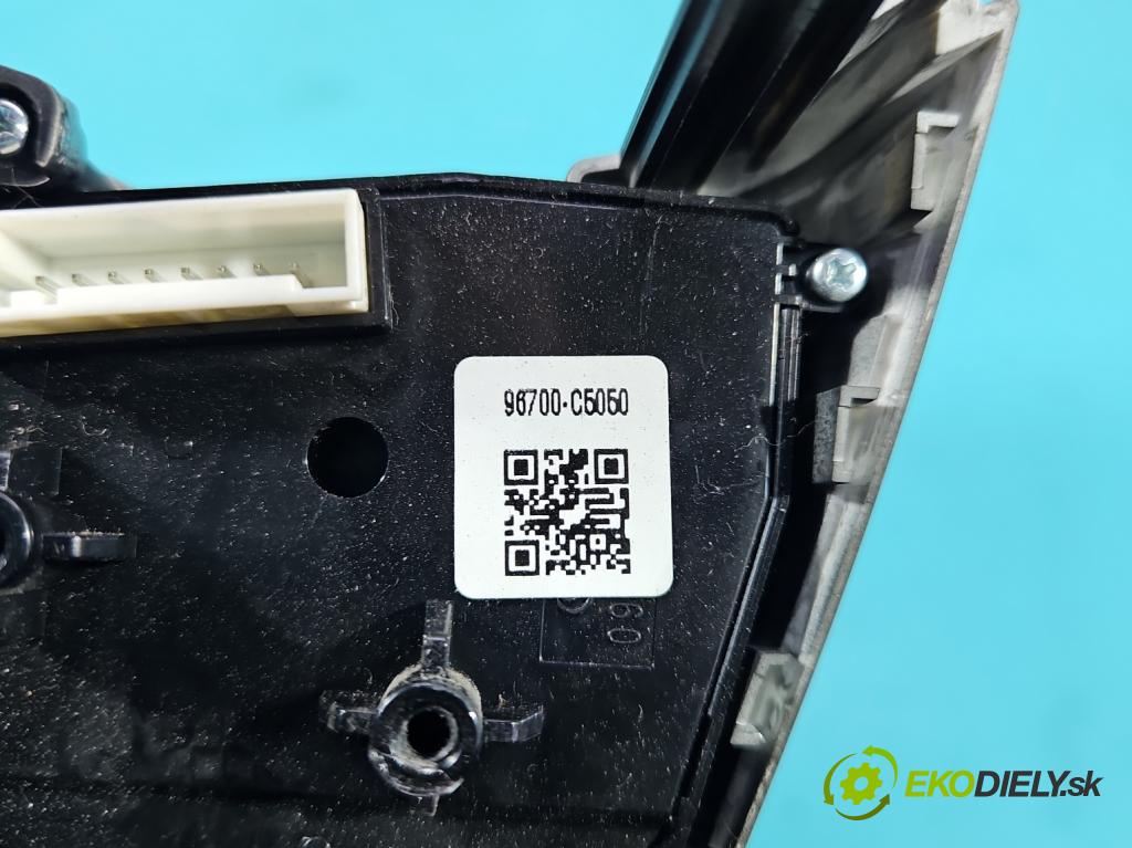 Kia Sorento III 2014-2020 2.0 crdi 185 HP automatic 136 kW 1999 cm3 5- prepínač multifunkční: řízení:  (Prepínacie páčky pod volantom)