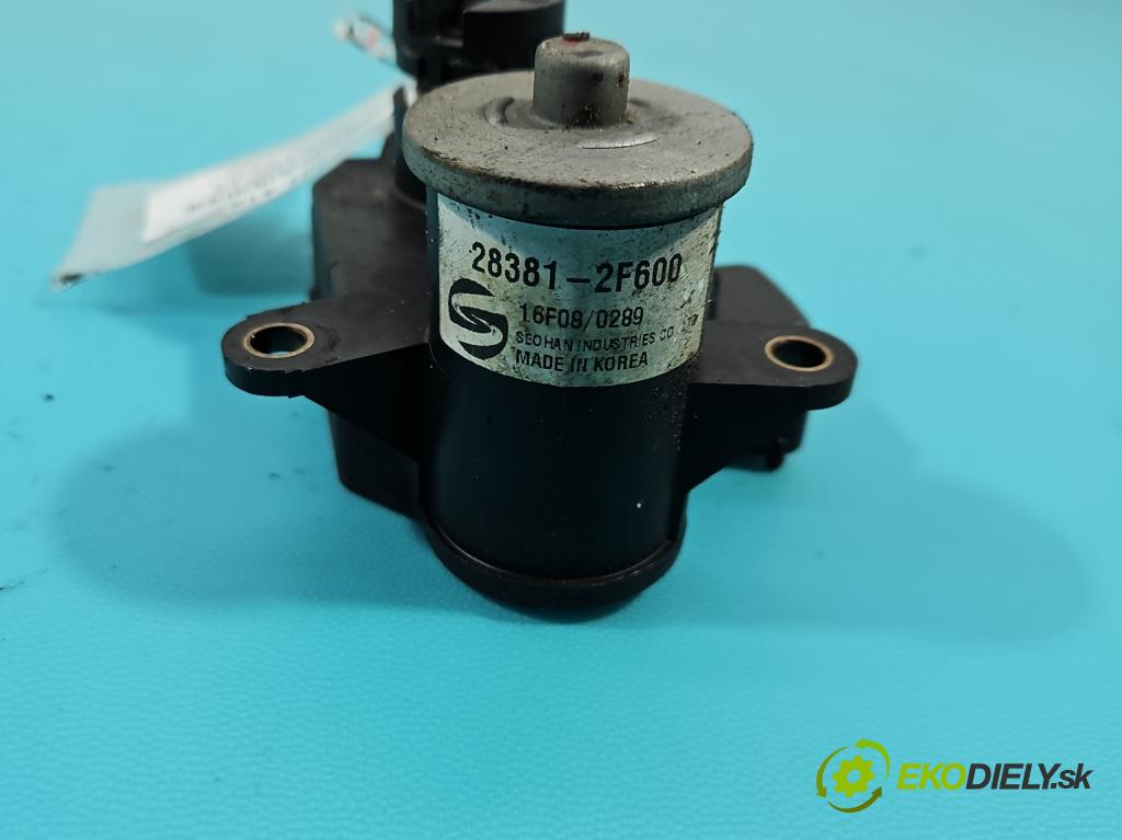 Kia Sorento III 2014-2020 2.0 crdi 185 HP automatic 136 kW 1999 cm3 5- Ovladač: klapky: kolektor 28381-2F600 (Motorček ostatné)