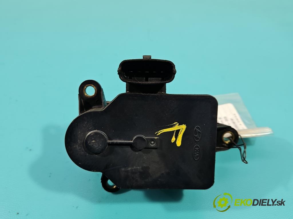 Kia Sorento III 2014-2020 2.0 crdi 185 HP automatic 136 kW 1999 cm3 5- Ovladač: klapky: kolektor 28381-2F600 (Motorček ostatné)