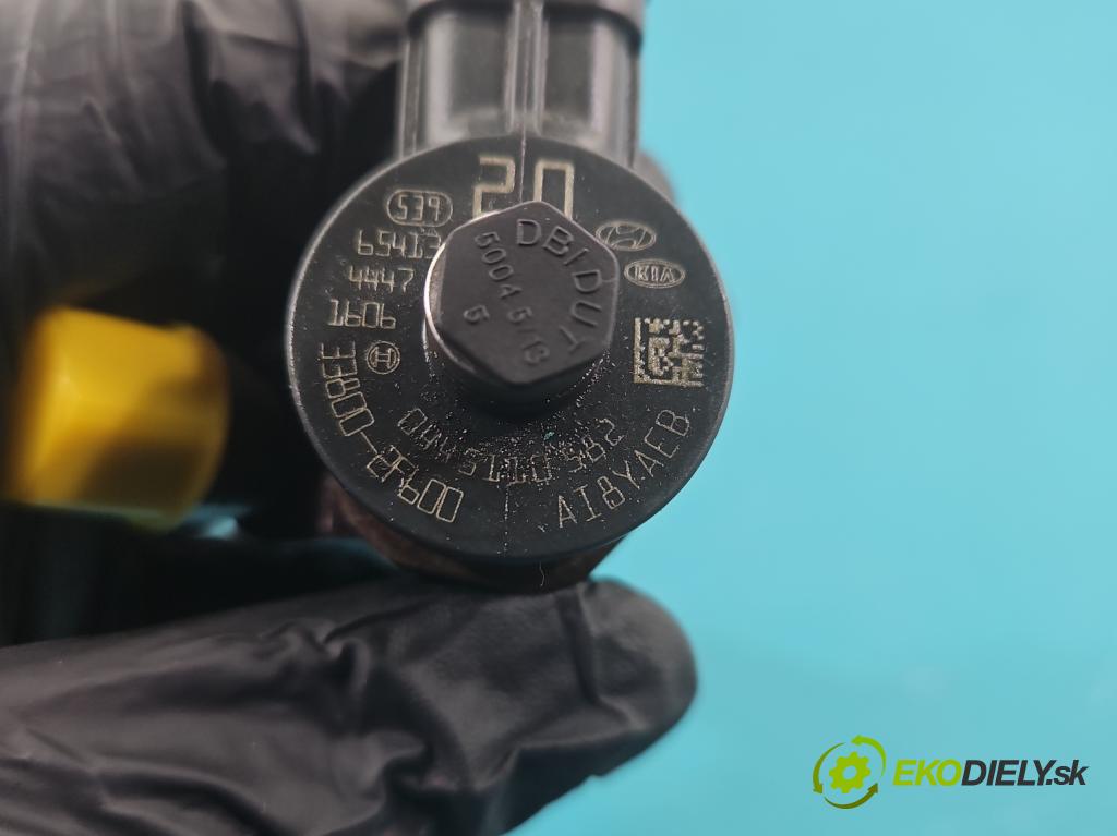 Kia Sorento III 2014-2020 2.0 crdi 185 hp automatic 136 kW 1999 cm3 5- vstřikovač 0445110582 (Vstřikovač paliva)