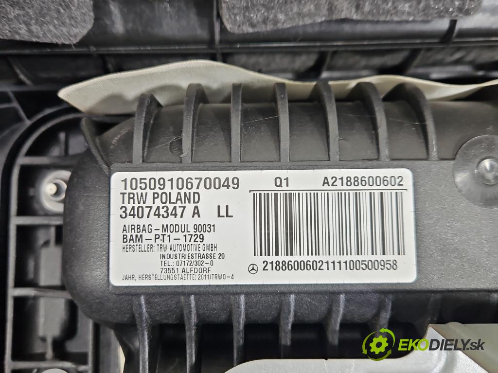 Mercedes CLS II C218 2010-2018 3.0 cdi (642853) 265KM automatic 195 kW 2987 cm3 4- kokpit,přistrojova deska