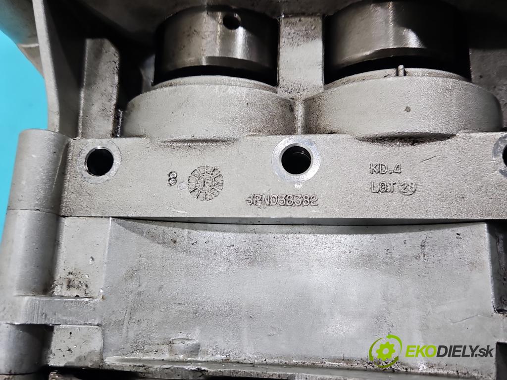 Kia Sorento III 2014-2020 2.0 crdi 185 HP automatic 136 kW 1999 cm3 5- čerpadlo oleja: 6170453 (Olejová pumpa)