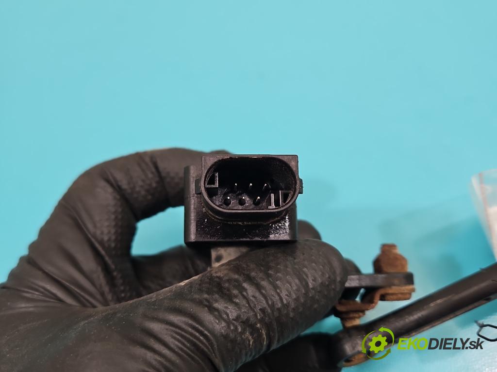 Mercedes CLS II C218 2010-2018 3.0 cdi (642853) 265KM automatic 195 kW 2987 cm3 4- snímač nastavenia xenon A0035426618 (Snímač)