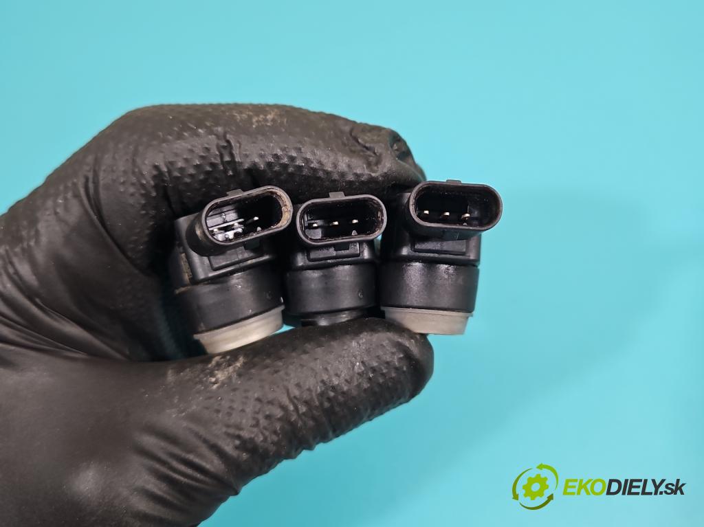 Mercedes CLS II C218 2010-2018 3.0 cdi (642853) 265KM automatic 195 kW 2987 cm3 4- snímač parkování A2125420018