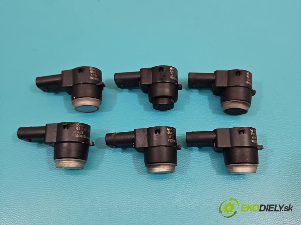 Mercedes CLS II C218 2010-2018 3.0 cdi (642853) 265KM automatic 195 kW 2987 cm3 4- snímač parkování A2125420018