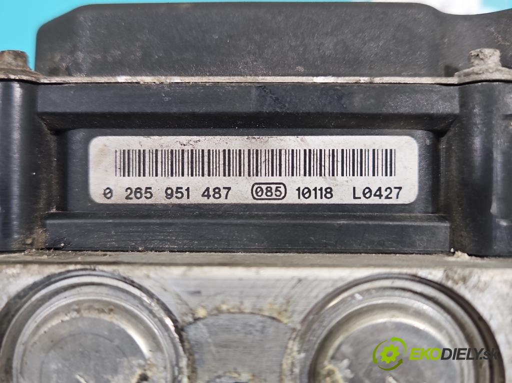 Mercedes CLS II C218 2010-2018 3.0 cdi (642853) 265KM automatic 195 kW 2987 cm3 4- čerpadlo abs 026523636 (Pumpa ABS)