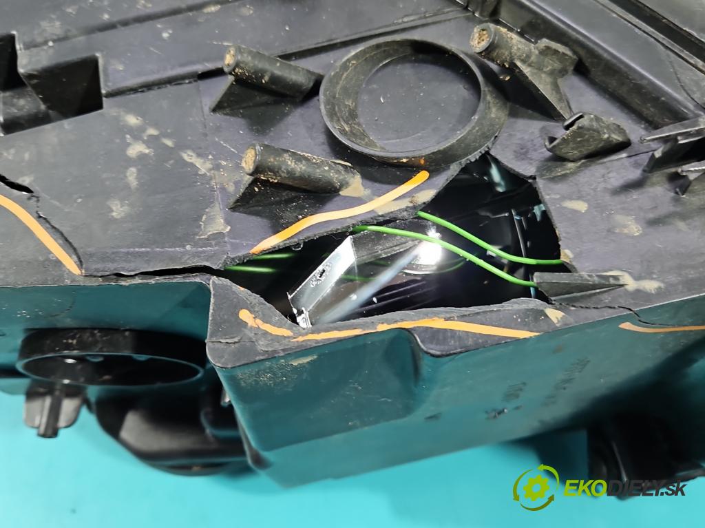 Bmw 5 F10 2010-2017 2.0b 184 hp automatic 135 kW 1997 cm3 4- světlo pravý 7203240 (Pravé přední světlo)