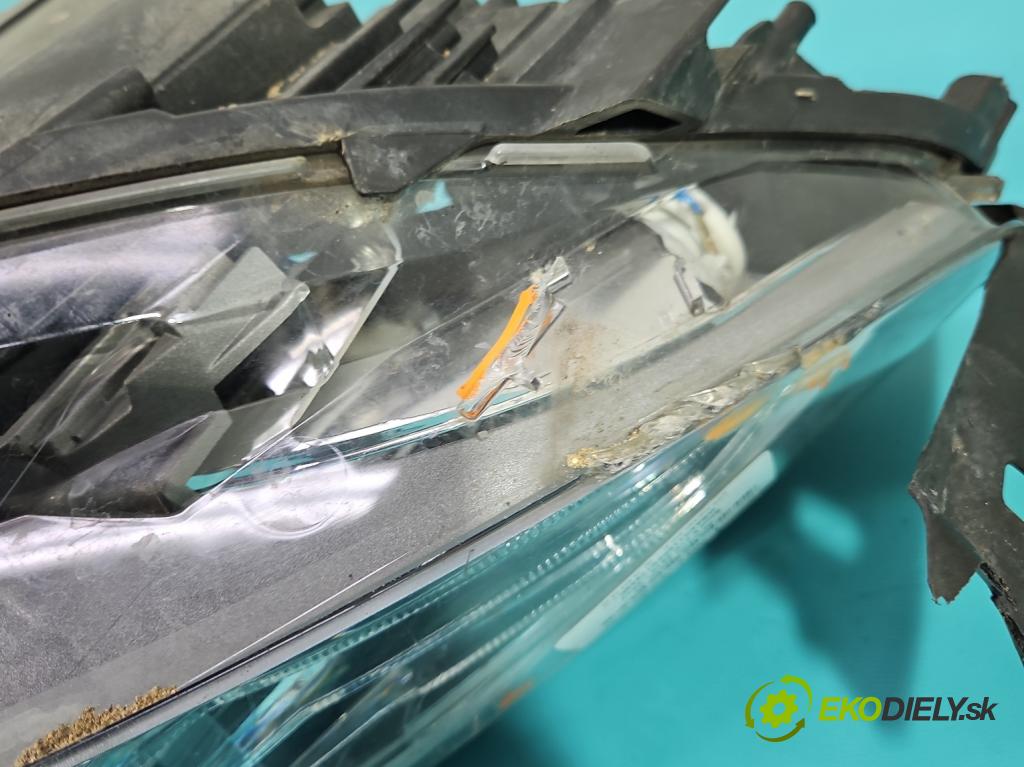 Bmw 5 F10 2010-2017 2.0b 184 hp automatic 135 kW 1997 cm3 4- světlo pravý 7203240 (Pravé přední světlo)