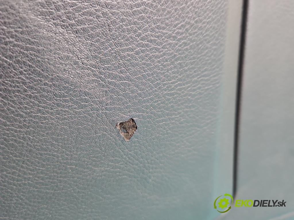 Audi A8 D3 2002-2009 3.0 tdi 232KM automatic 171 kW 2967 cm3 4- Sedačka pravý  (Sedadlo)