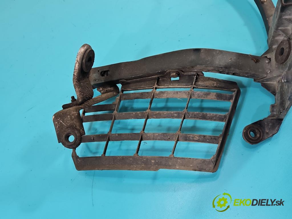 Audi A8 D3 2002-2009 3.0 tdi 232KM automatic 171 kW 2967 cm3 4- stěna přední 4E0821137E (Přední výztuha)