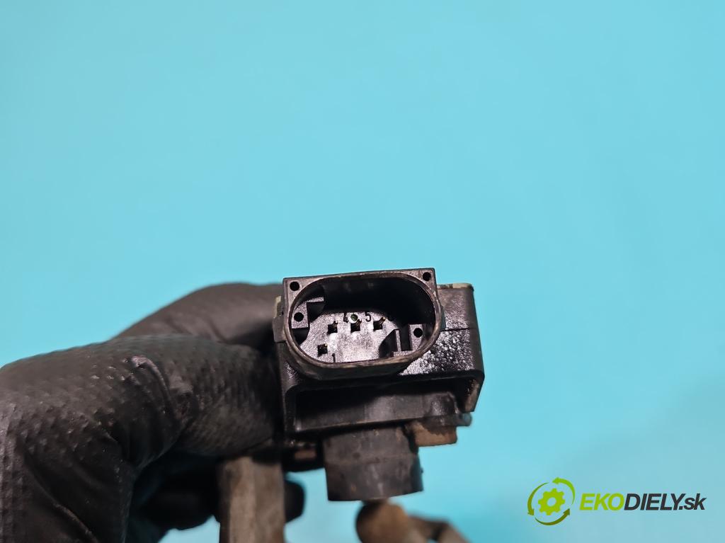 Audi A8 D3 2002-2009 3.0 tdi 232KM automatic 171 kW 2967 cm3 4- snímač nastavenia xenon 4E0907503C (Snímač)