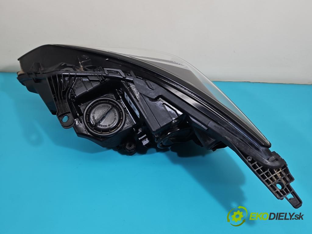 Opel Astra V  2015-2022 1.5 cdti 105 hp manual 77 kW 1496 cm3 5- světlo pravý 39158006 (Pravé přední světlo)