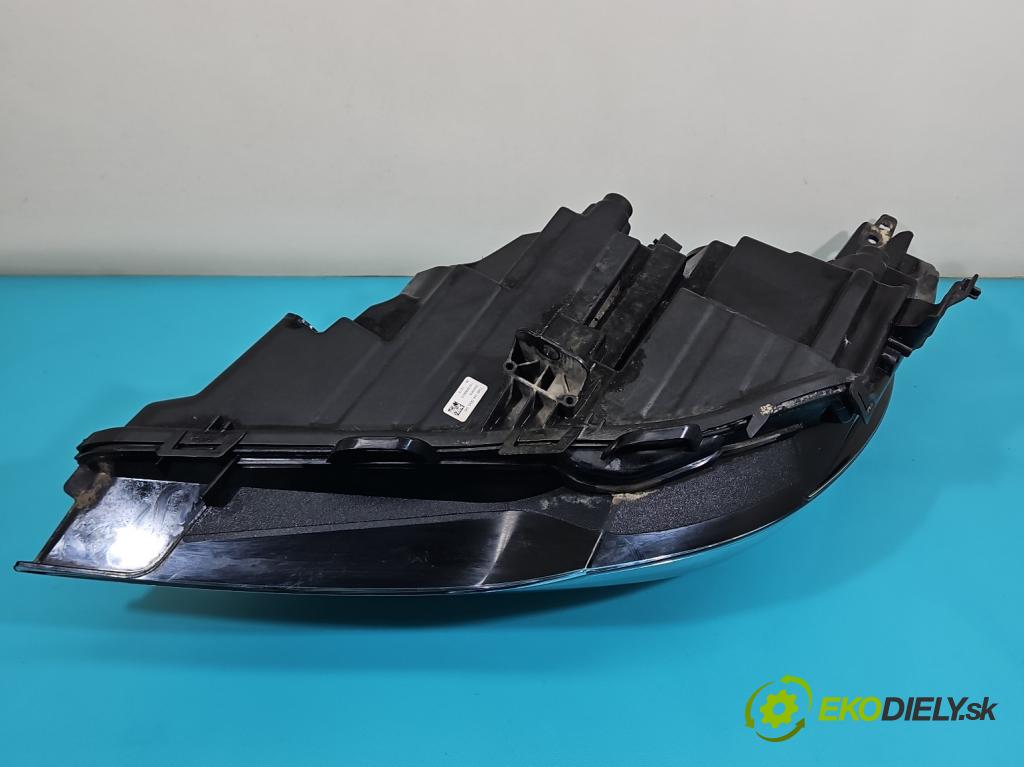 Opel Astra V  2015-2022 1.5 cdti 105 hp manual 77 kW 1496 cm3 5- světlo pravý 39158006 (Pravé přední světlo)