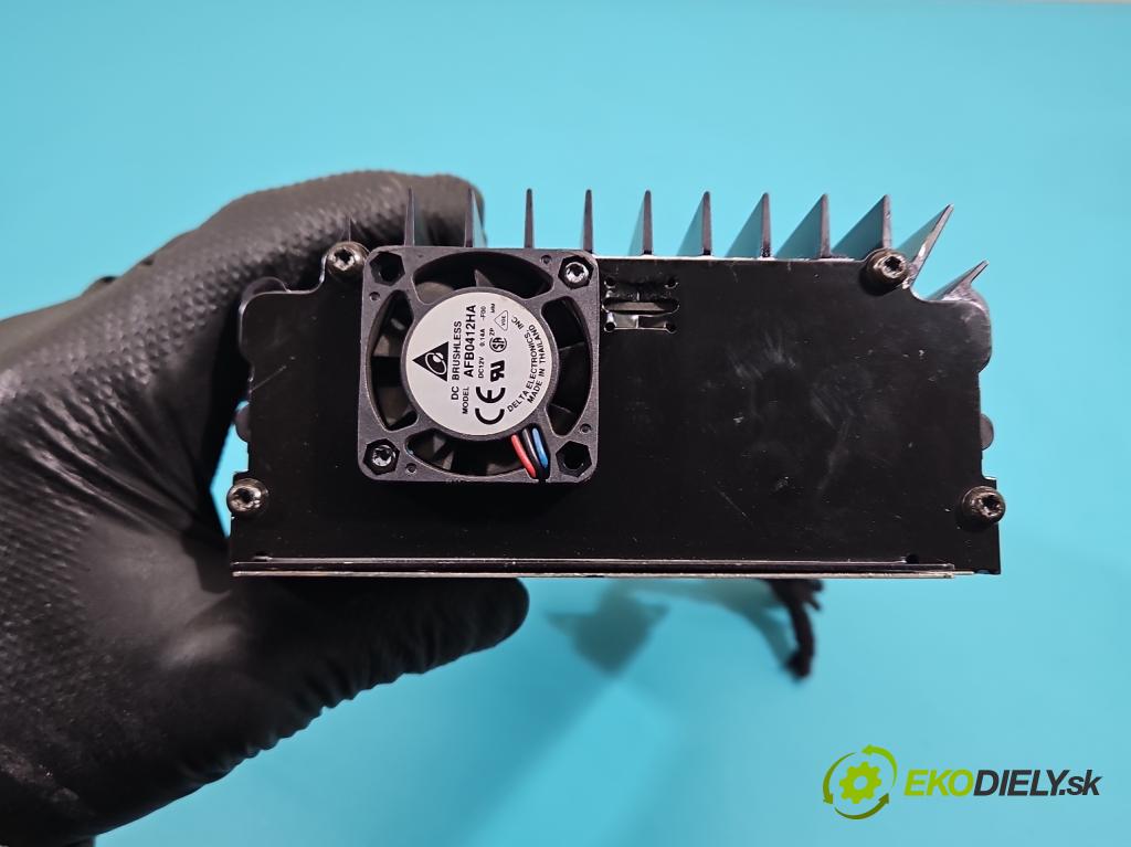 Audi A8 D3 2002-2009 3.0 tdi 232KM automatic 171 kW 2967 cm3 4- Zesilovač: 4E0035223A (Zosilňovač)