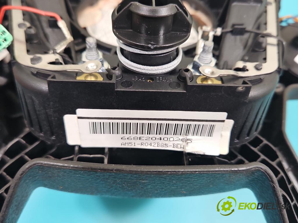 Ford Focus Mk3 2010-2018 1.6 tdci 116 HP manual 85 kW 1560 cm3 5- volant AM513600DE-3ZHE (Volant)